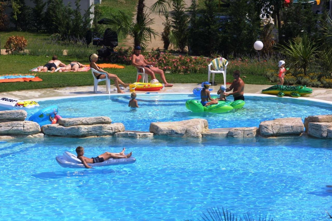 Apartments In Peschiera Del Garda 22097 Bagian luar foto